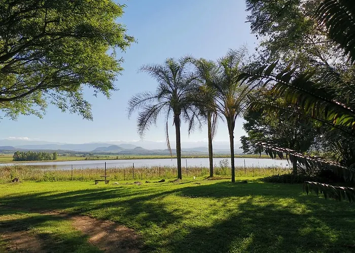 Drakensberg Bush Lodge And Backpackers